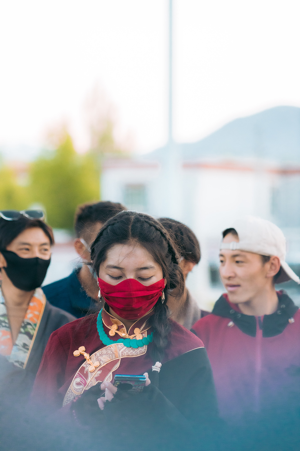 看一场锅庄舞。（图ZMzc3MDgzODI4） - 传统/民族服饰 - 站酷设计师北山羊原创素材 - 站酷ZCOOL