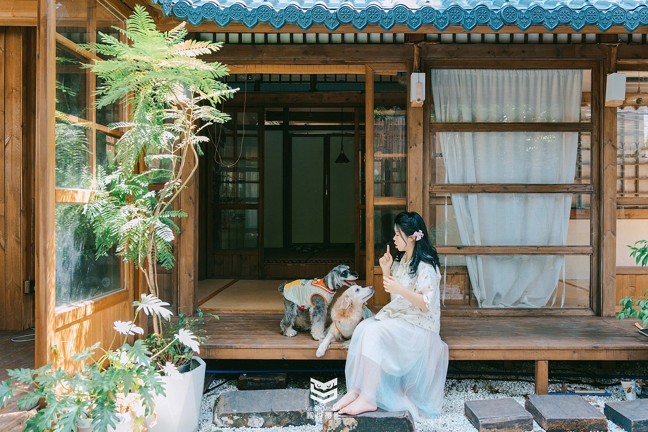 日式庭园人宠写真