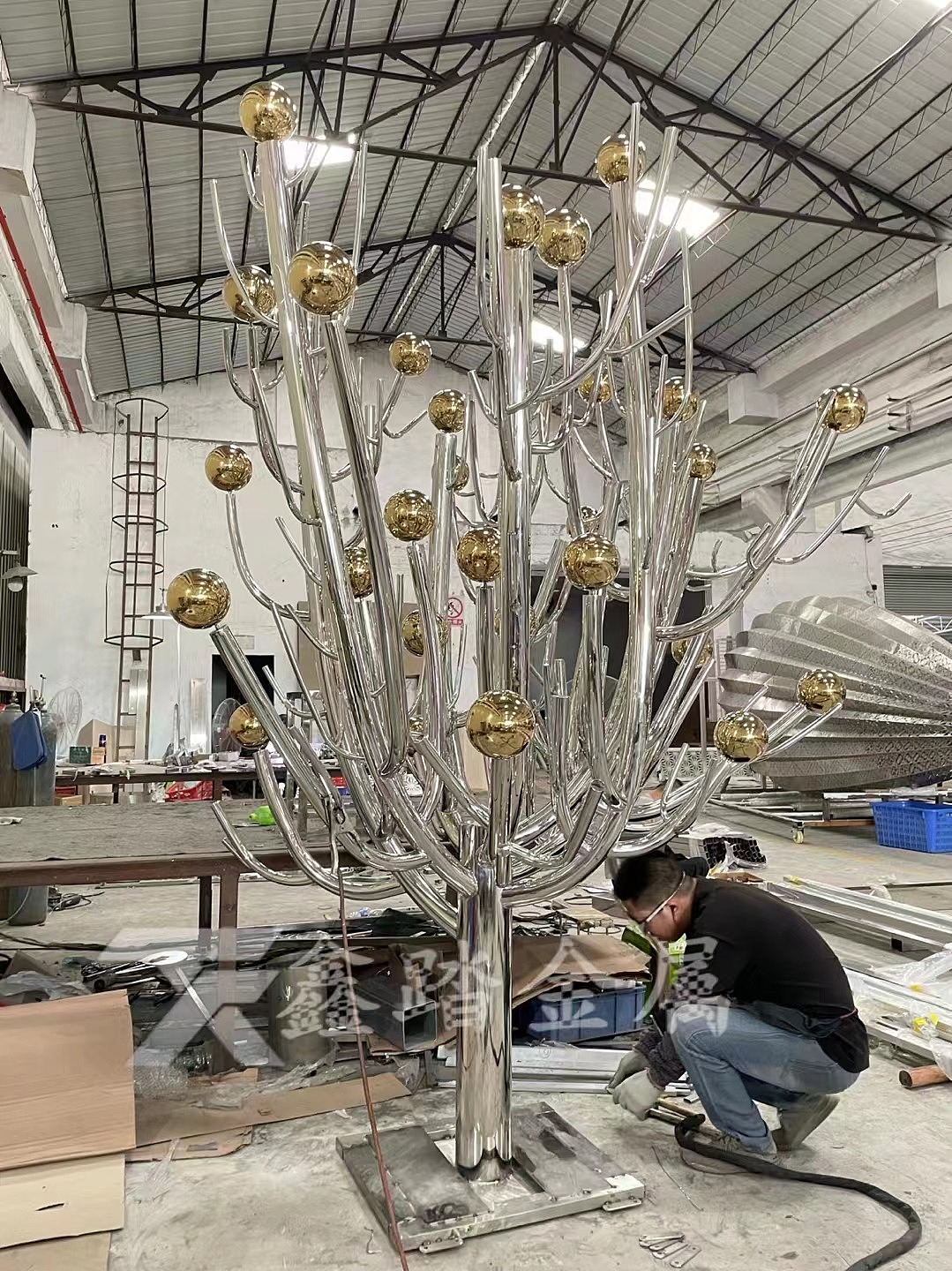 抽象不锈钢树 金属工艺制品定制