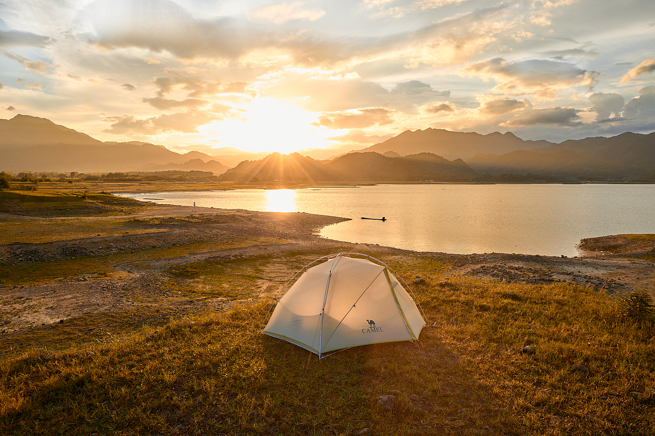 户外徒步帐篷