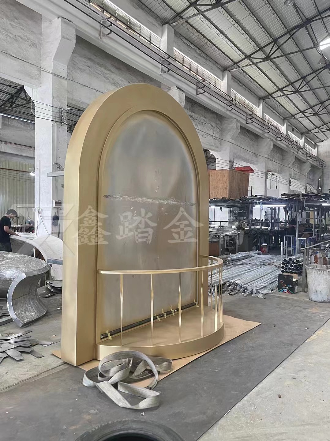 万象城户外不锈钢墙体装饰 室外景墙金属装饰定制