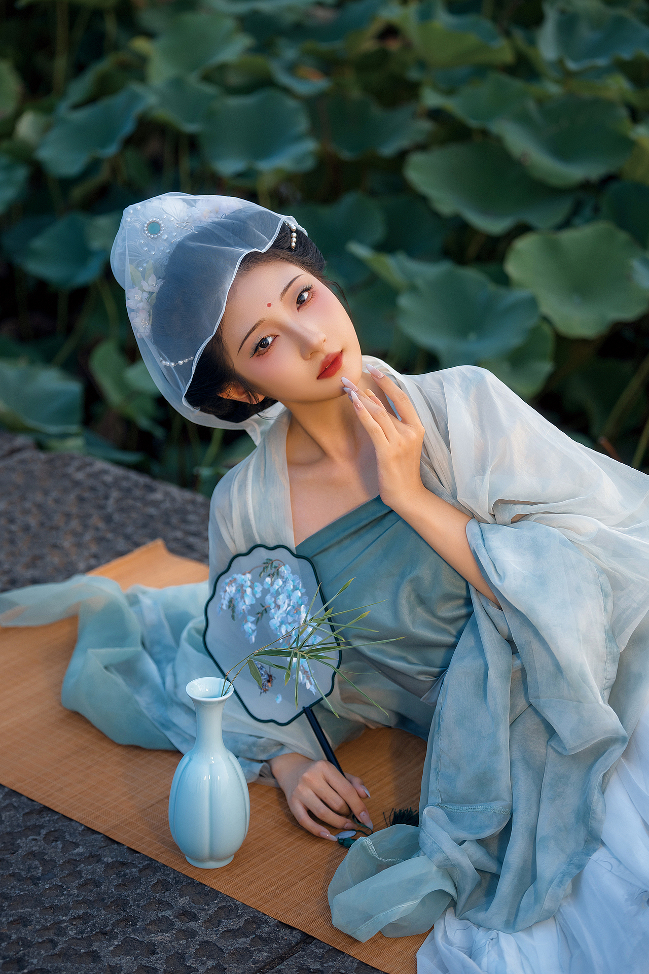 若不披上那衣裳，众生又怎知我尘缘已断，金海尽干（图ZMzc3MjM4NTY4） - 人像摄影 - 站酷设计师晓驷原创素材 - 站酷ZCOOL
