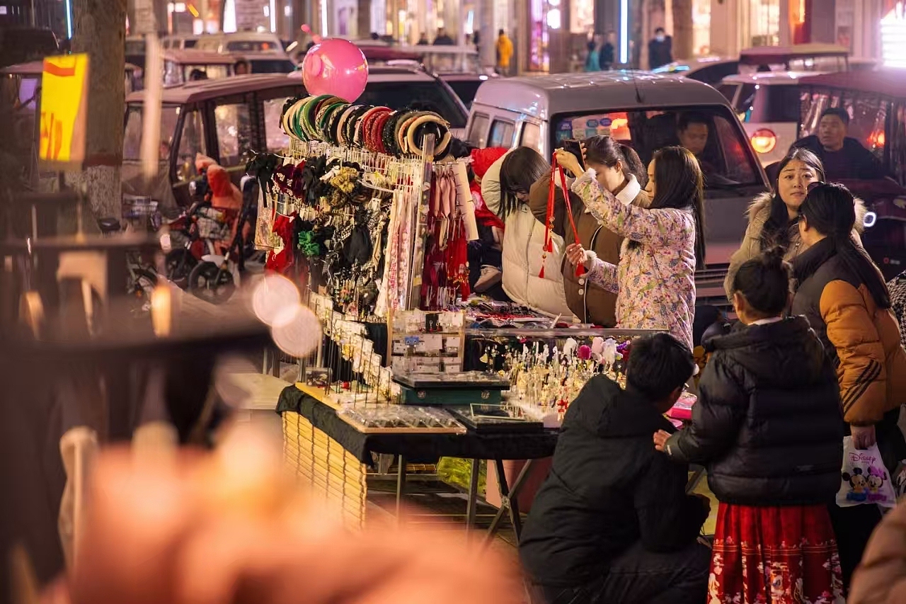 腊月二十九 夜市走一走