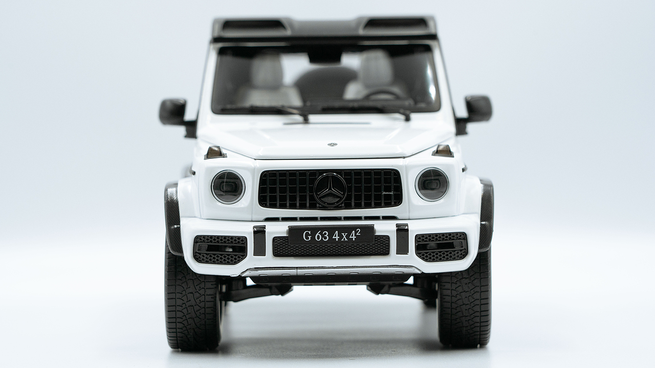 Mercedes-Benz G63 4×4² W464 1:18 iScale