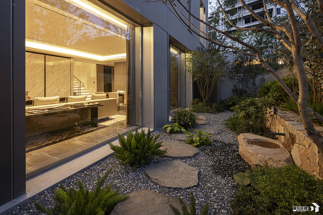 实拍豪宅 | 田园里的度假别墅