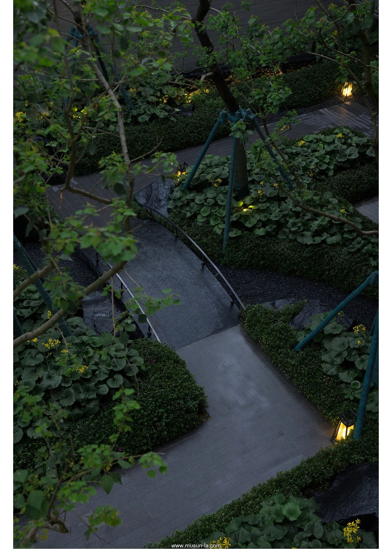 MUSUN·蓝绿·和栖云境 | 咫尺天光,山水造梦