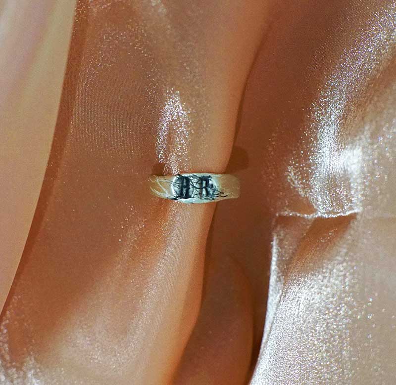 Workshop回顾：跨越传统界限，探索首饰设计的无限可能（图ZMTQ5MTU3MDQ=） - 观点 - 站酷设计师莱佛士设计学院原创素材 - 站酷ZCOOL