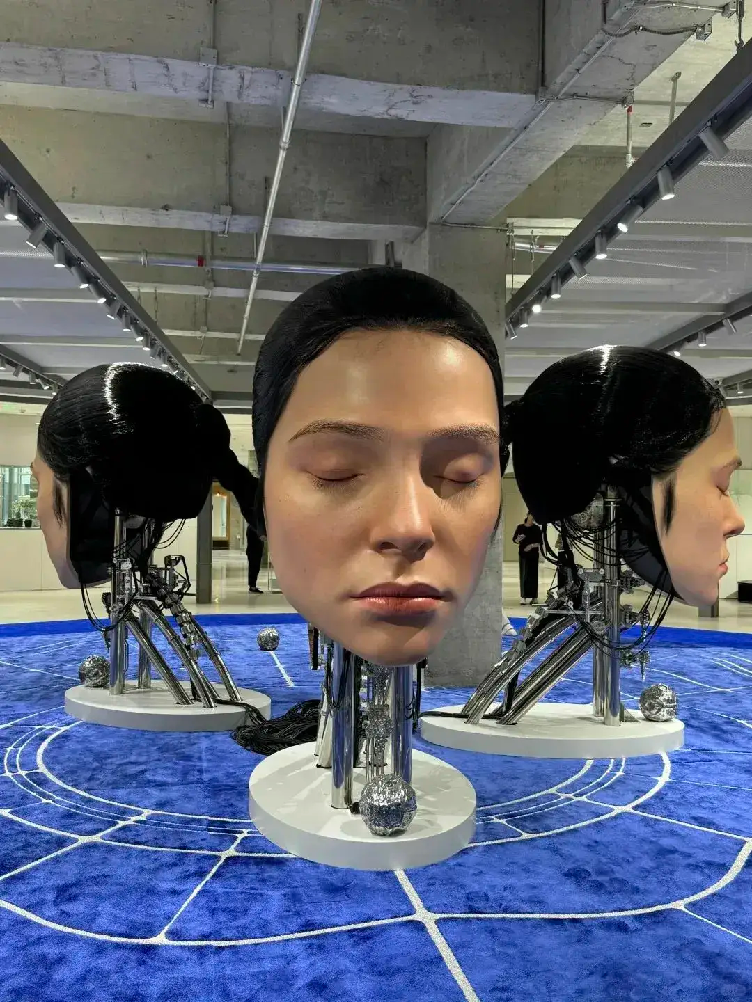 深圳GM巨人展/华为推出三折叠屏手机/2024站酷设计周即将启幕/肯德基变绿了（图ZMTQ5MTgwOTY=） - 资讯 - 站酷设计师站酷资讯原创素材 - 站酷ZCOOL