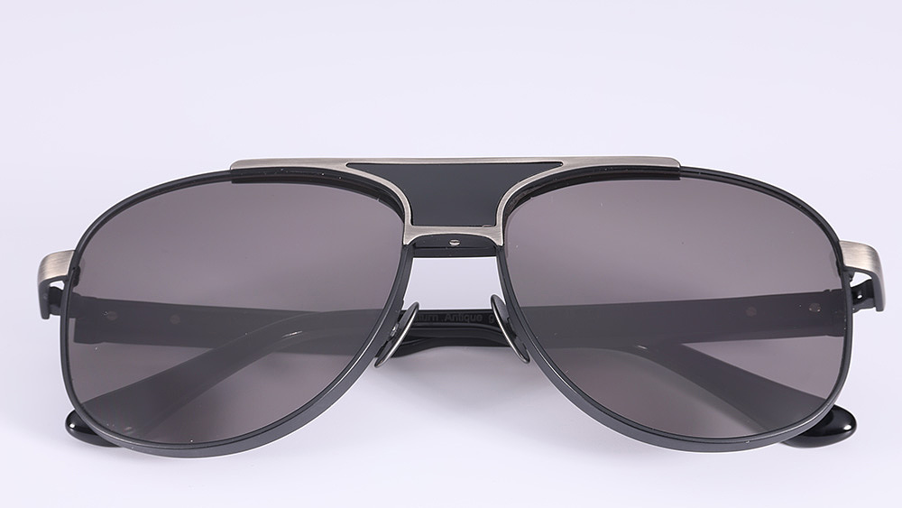 智能太阳眼镜:你的框架眼镜戴了多久?