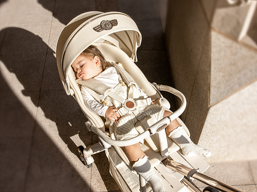 婴儿车形象拍摄 | 基诺浦 x TMOST