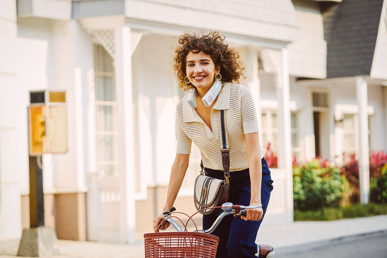 产品拍摄 | TORRAS 挂脖空调（图ZMzc3OTM1NDE2） - 产品摄影 - 站酷设计师EYEWORKSTUDIO原创素材 - 站酷ZCOOL