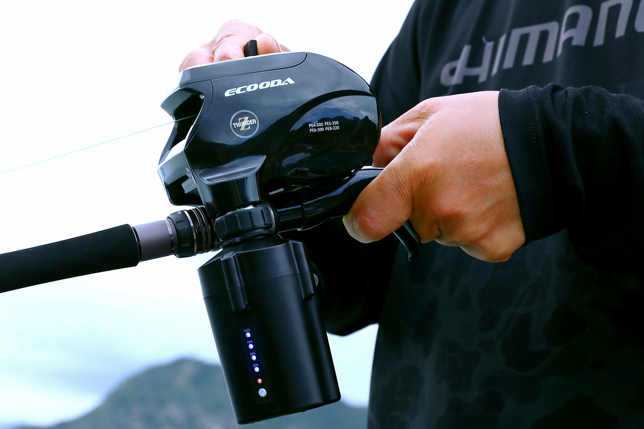 广州摄影公司 电绞轮电池拍摄 渔轮电池拍摄产品图拍摄