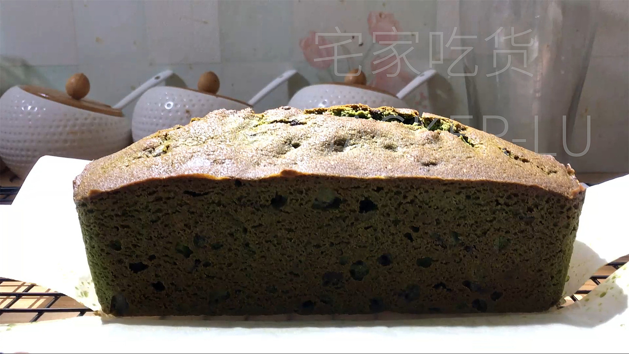 抹茶奥利奥磅蛋糕,茶韵清且醇,奥利奥香飘