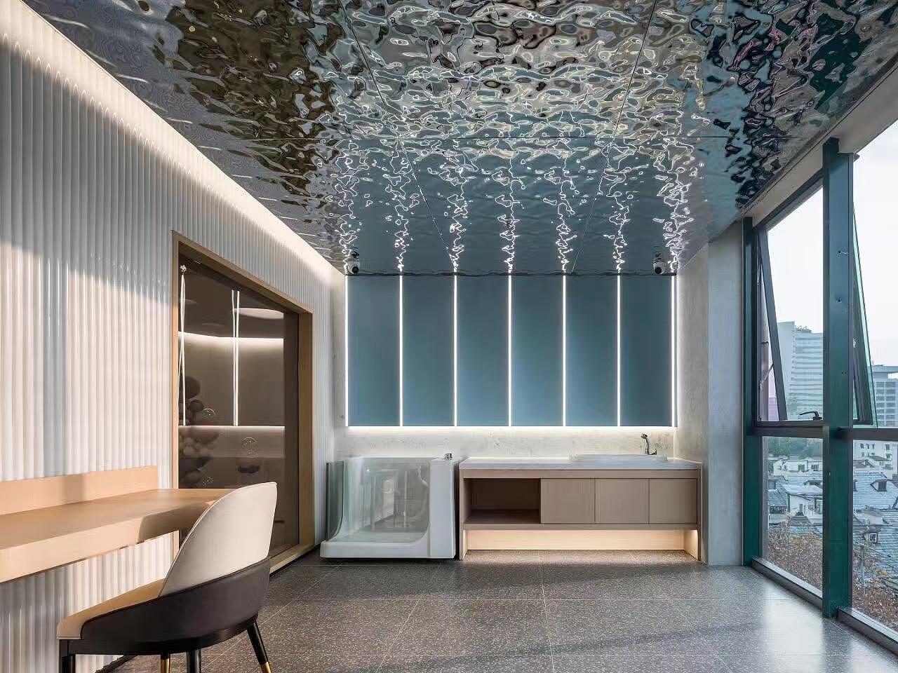 水波纹不锈钢蜂窝板吊顶