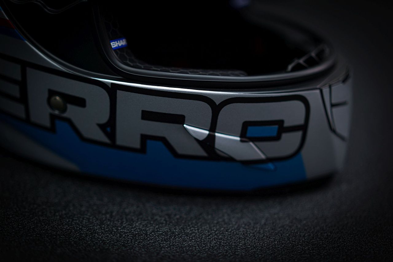 SHARK RACE-R Pro GP