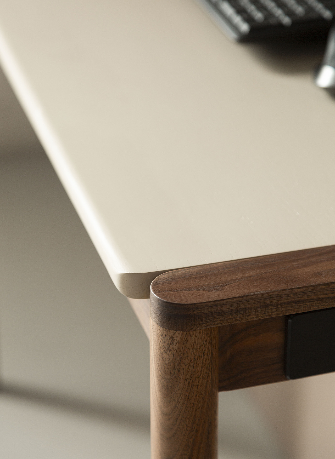 LEGO双层组合书桌---打开小户型书桌新思路