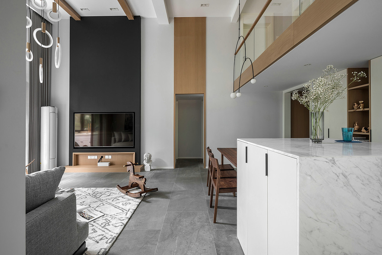 掌握朴素和奢华的平衡感,极简与现代化的元素相结合