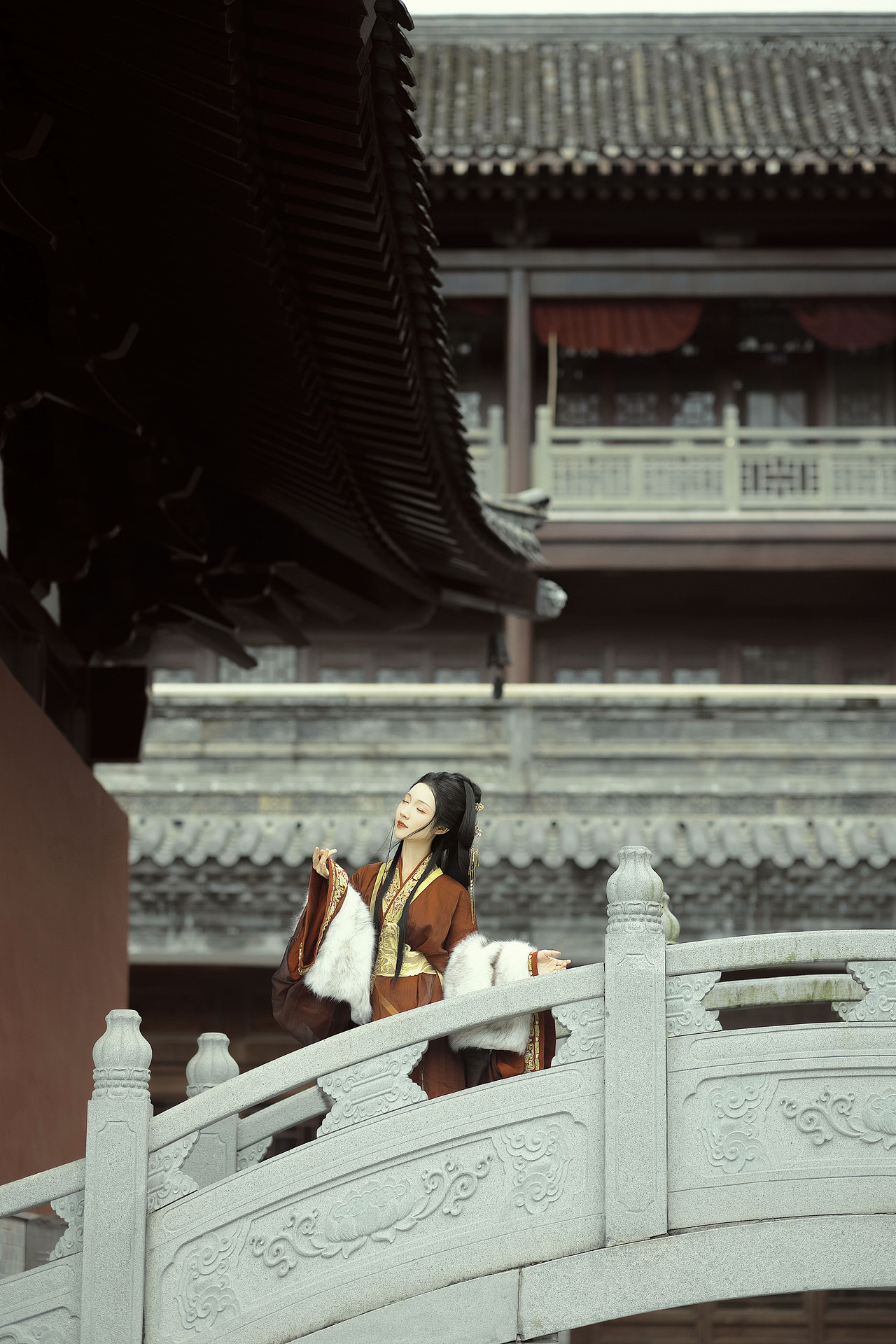 青山折腰（图ZMzc4NTAwMTYw） - 人像摄影 - 站酷设计师若寒Rock原创素材 - 站酷ZCOOL
