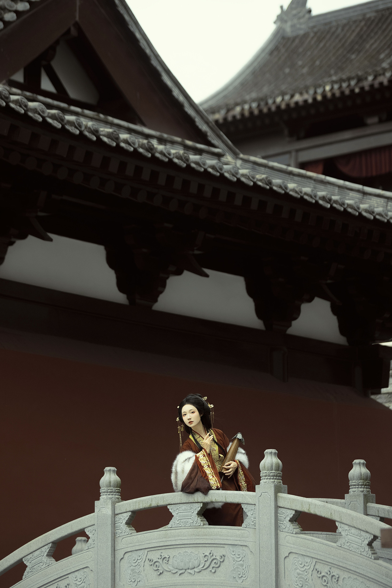青山折腰（图ZMzc4NTAwMTUy） - 人像摄影 - 站酷设计师若寒Rock原创素材 - 站酷ZCOOL