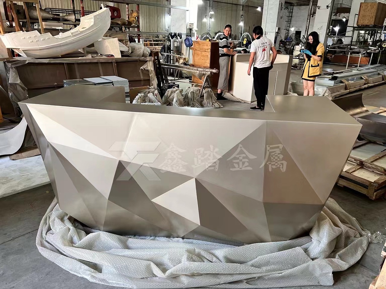 时尚创意菱块拼接金属吧台 不锈钢接待台收银台定制