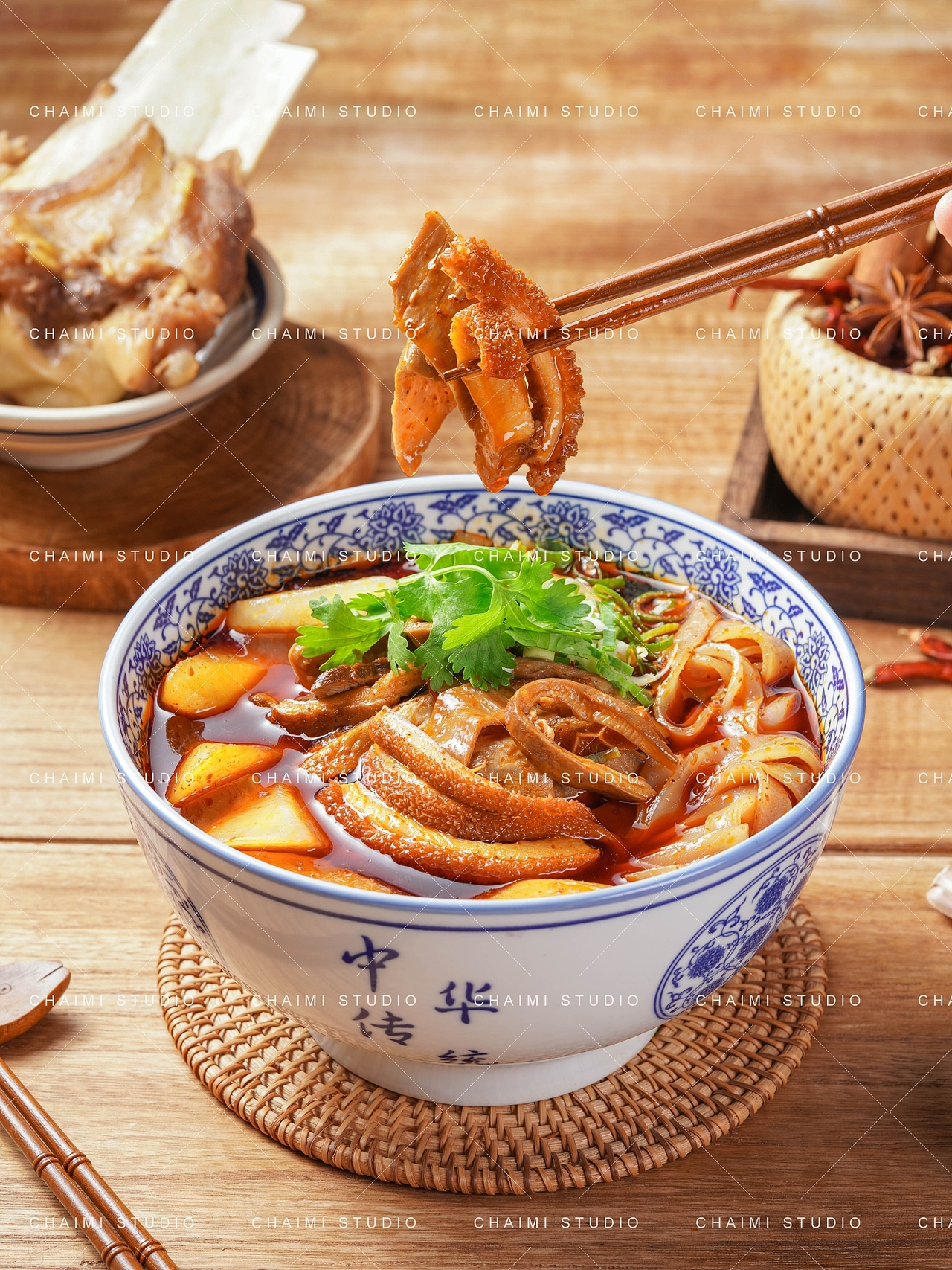 管家巷陈家牛肉粉面拍摄 | 襄阳美食摄影（图ZMzc4NTUzNjEy） - 美食摄影 - 站酷设计师柴米静物美食摄影原创素材 - 站酷ZCOOL