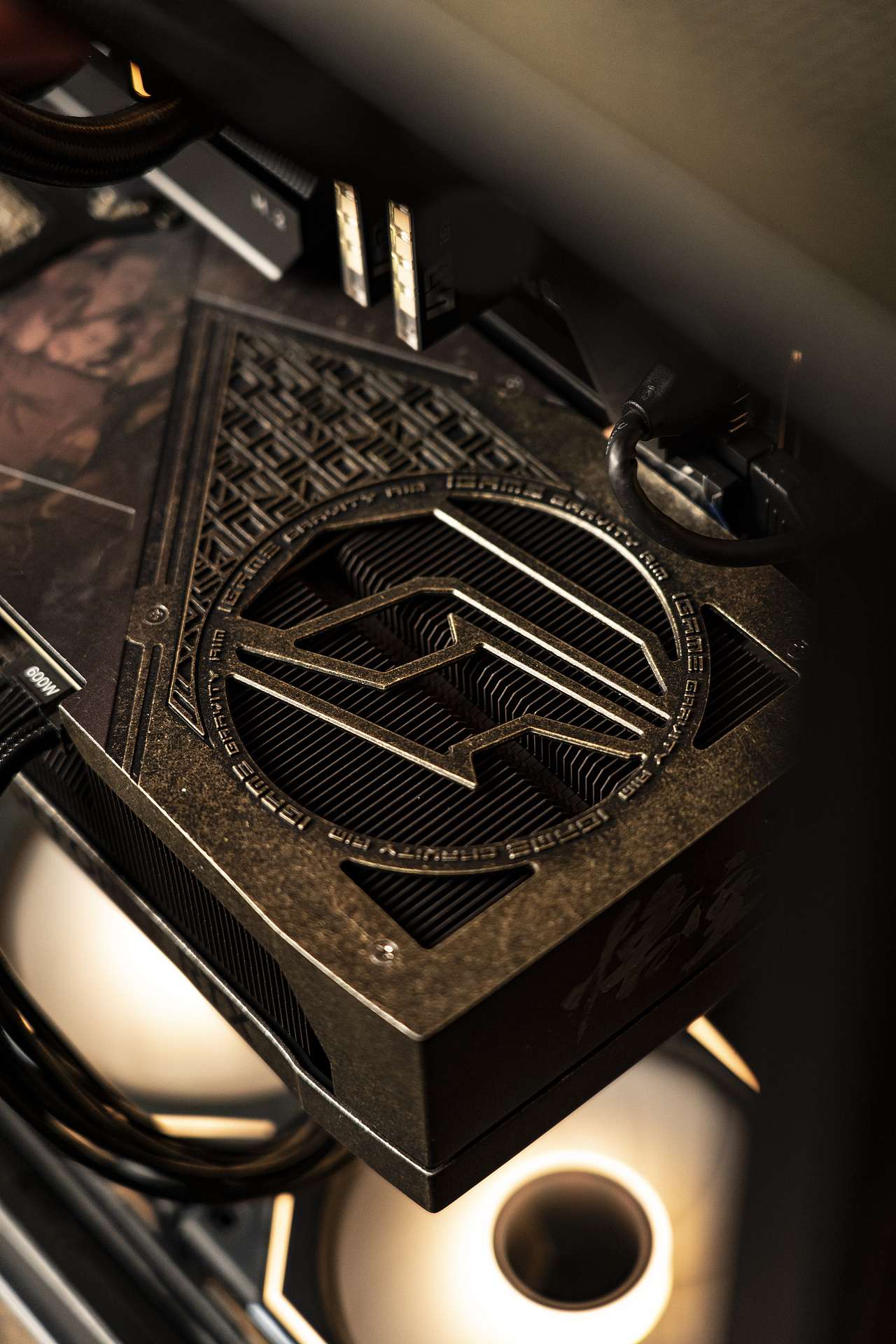 《黑神话-悟空》主题电脑主机拍摄（图ZMzc4NTY3MDg4） - 产品摄影 - 站酷设计师KARMINGXX原创素材 - 站酷ZCOOL