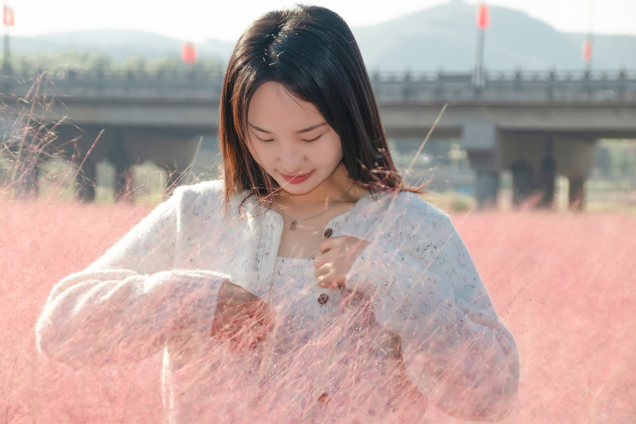 粉色浪漫（图ZMzc4NTgzNDQ4） - 人像摄影 - 站酷设计师追寻遗失的生活原创素材 - 站酷ZCOOL