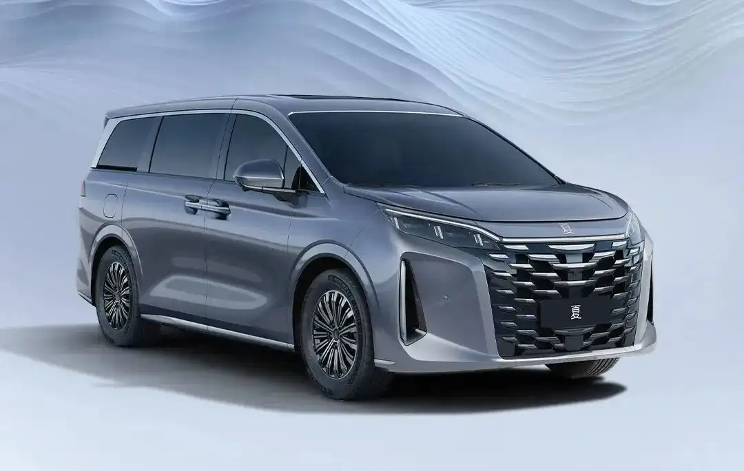 比亚迪汽车王朝系列“夏”IP字标与新车型“夏”