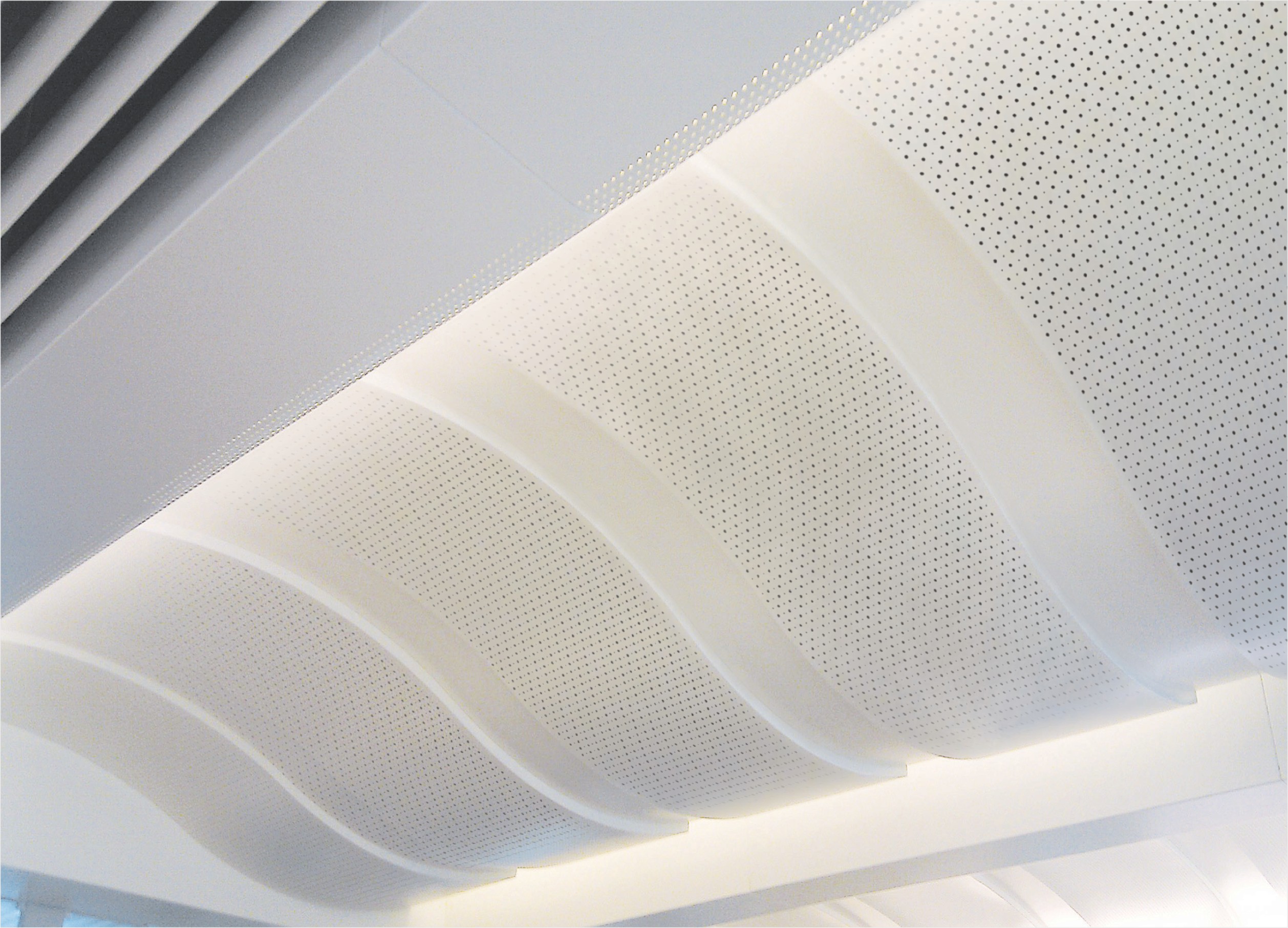 穿孔石膏板与木质吸音板有什么区别