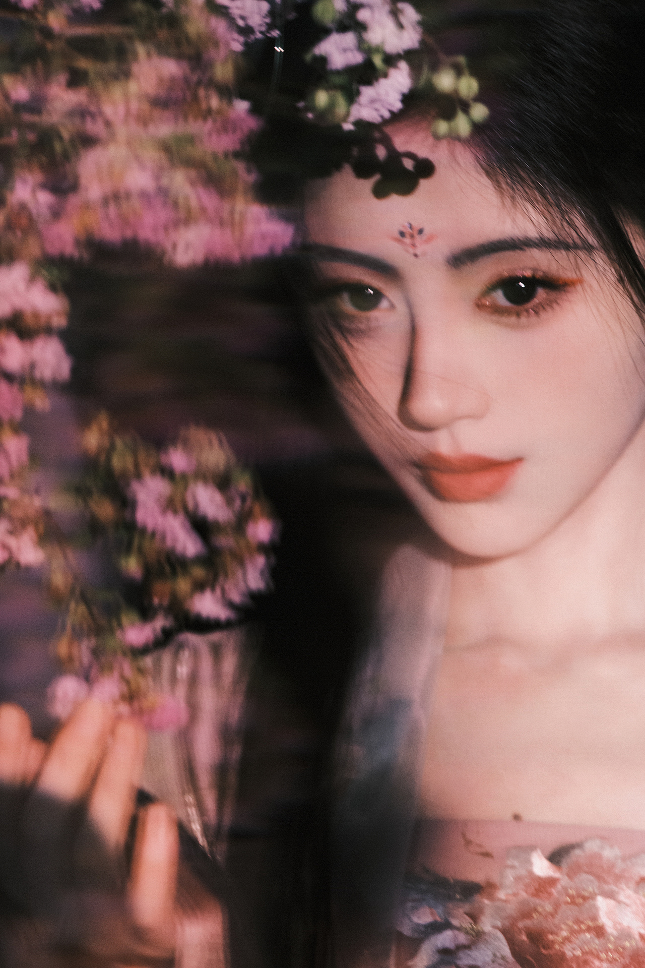 如花在野，温柔热烈（图ZMzc4OTA0OTYw） - 人像摄影 - 站酷设计师阅後即焚原创素材 - 站酷ZCOOL