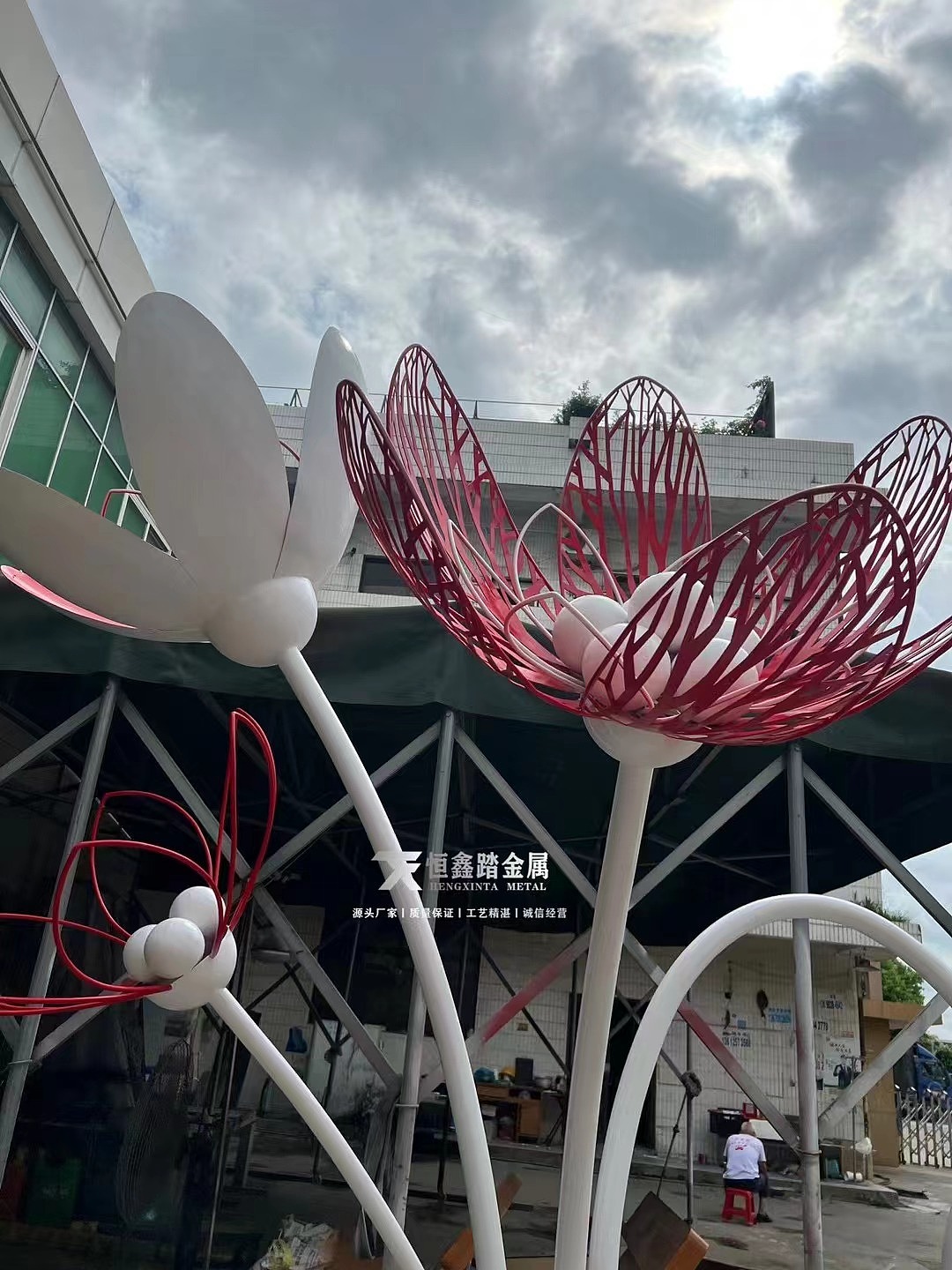 高级华丽不锈钢花朵雕塑 金属生动摆件定制（图ZMzc4OTA4NzU2） - 工艺品设计 - 站酷设计师w13927702320原创素材 - 站酷ZCOOL