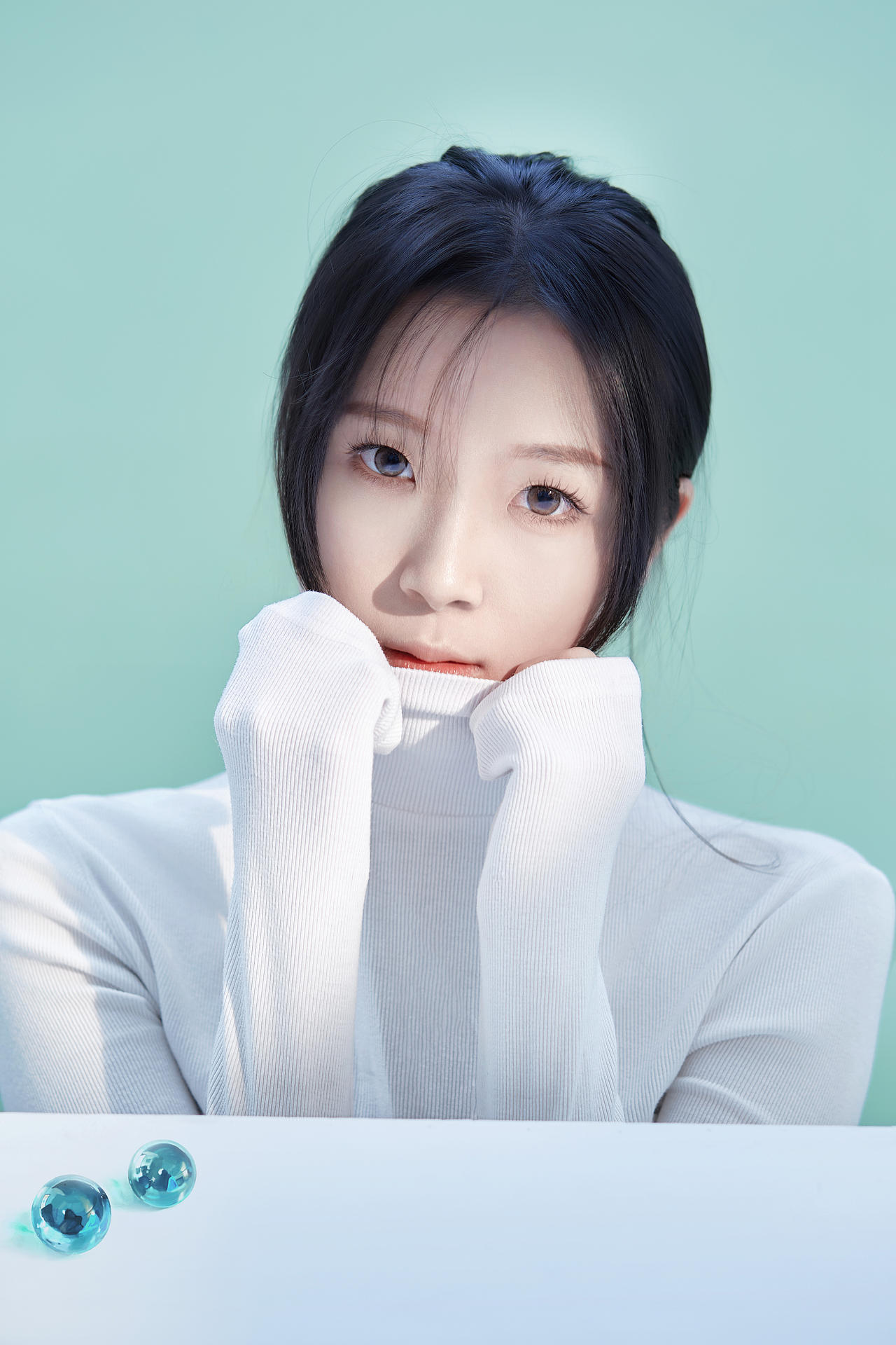 白色毛衣（图ZMzc4OTM3NTA4） - 人像摄影 - 站酷设计师Ciga_1原创素材 - 站酷ZCOOL