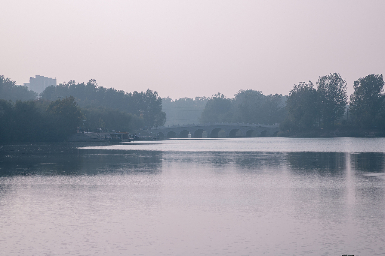 梨乡水湾的秋色