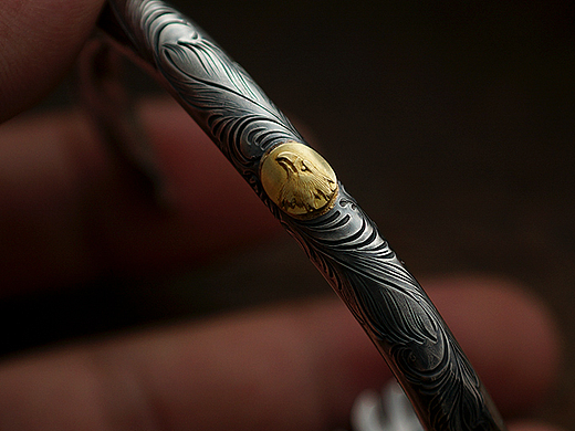 点金鹰首鹰翼手镯