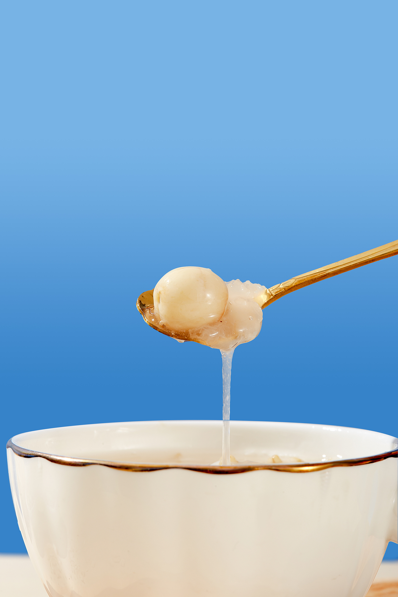 漳州美食摄影-燕麦莲子银耳羹