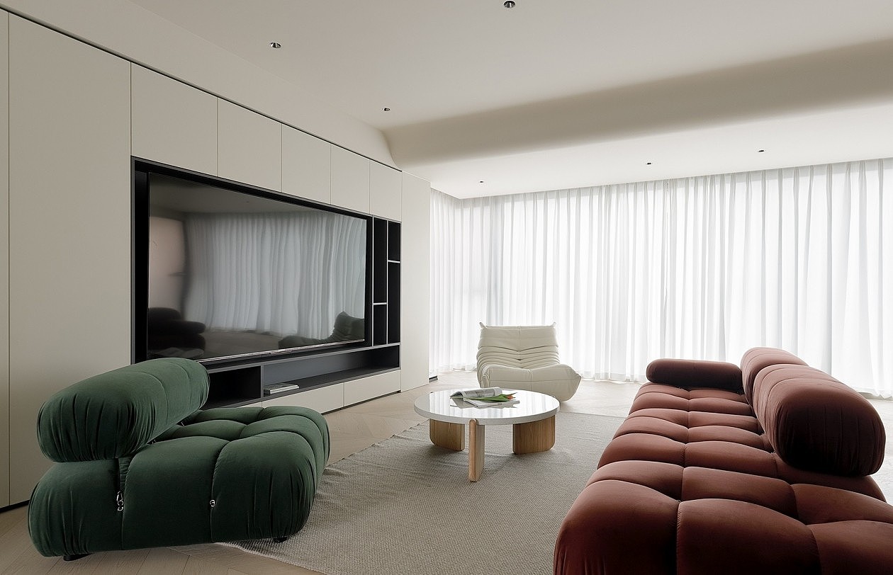 通过简约的设计,传递出现代生活的精致与品味