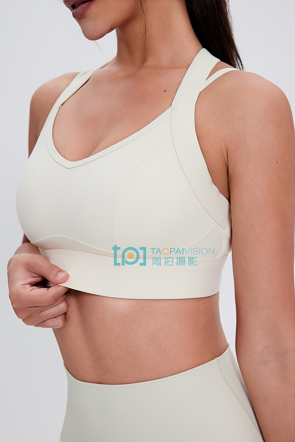 塑美健身服女模拍摄