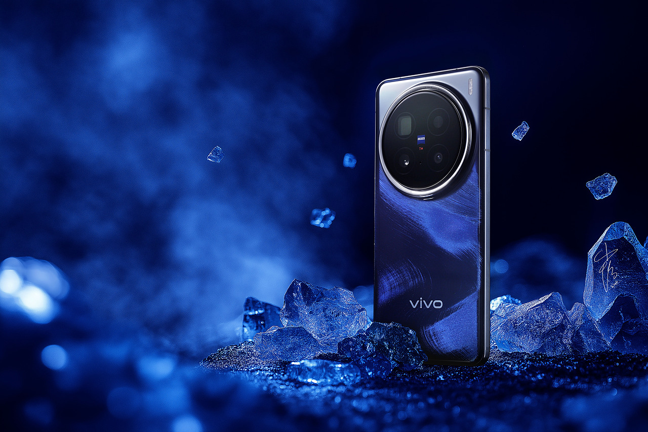 vivo X200 Pro 宝石蓝（图ZMzc5NTU3MDc2） - 产品摄影 - 站酷设计师摄影师小恰原创素材 - 站酷ZCOOL