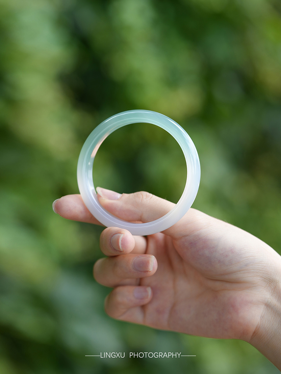 玛瑙玉髓手镯拍摄