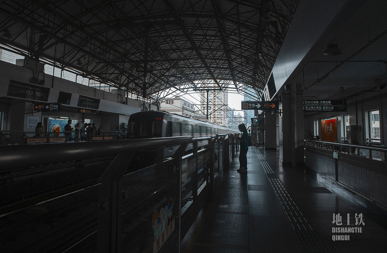 【地铁. 地上铁. 轻轨】/随拍