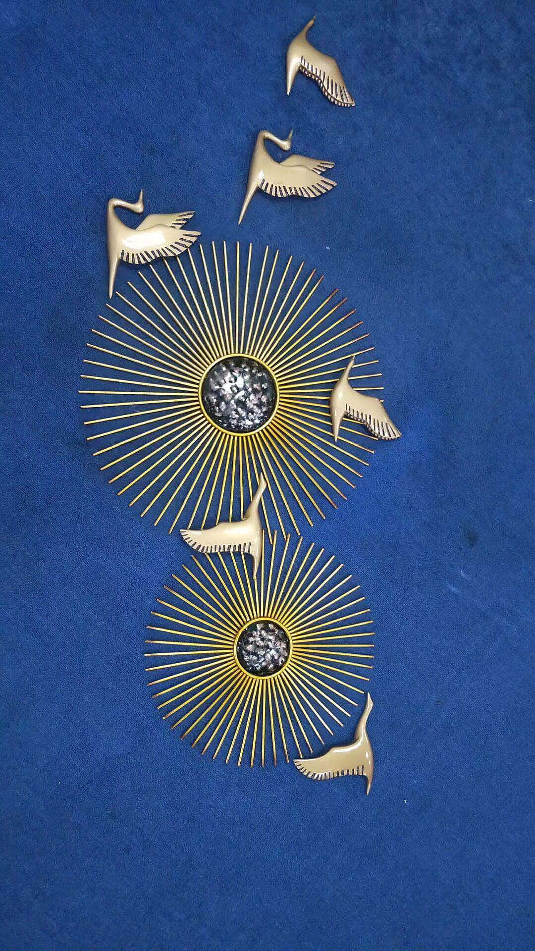 平行艺术|铁艺装置画:冷峻中的温情