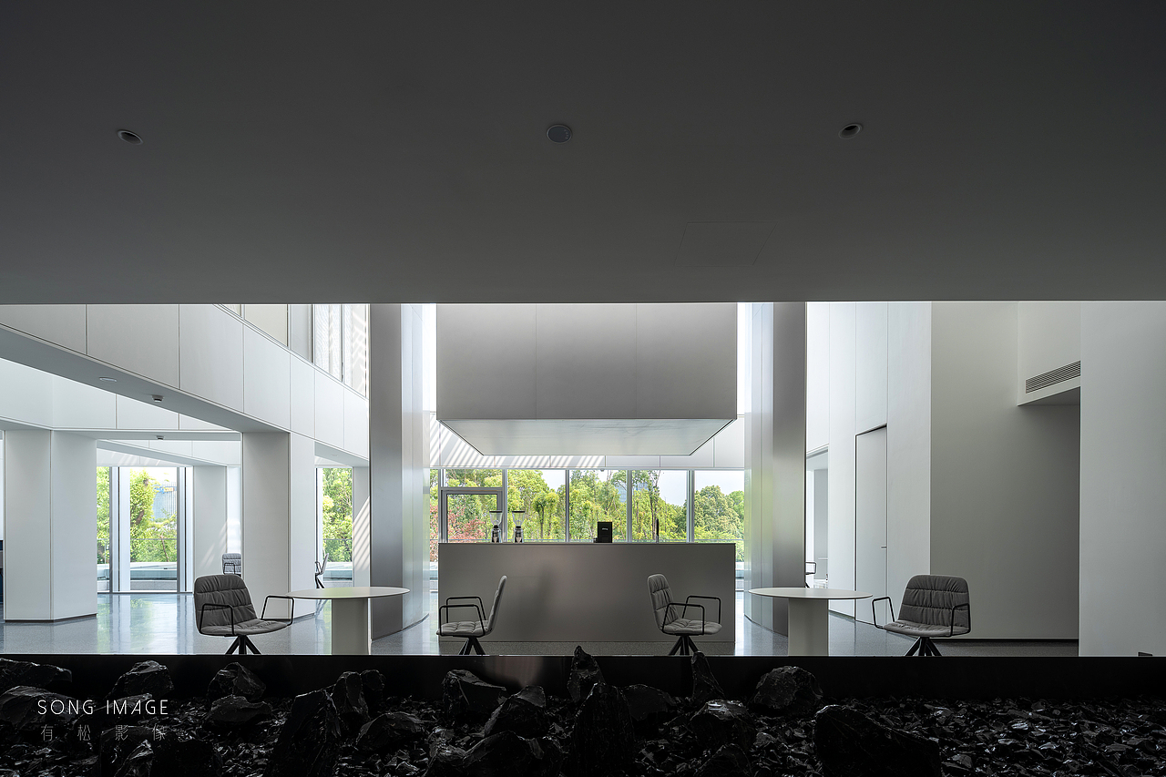 空间摄影|年轻且多元化的办公空间