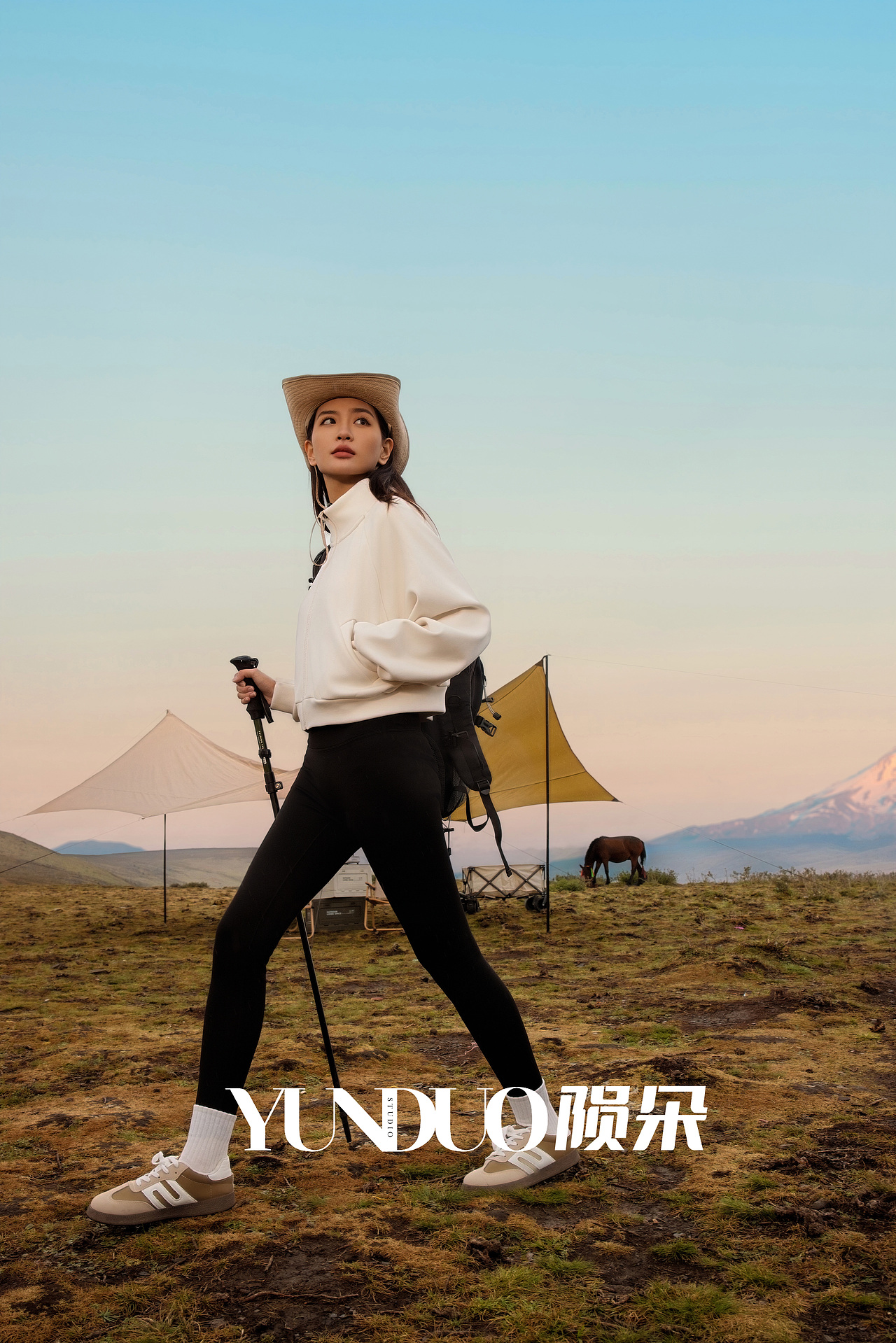 考拉绒上衣拍摄 摇粒绒外套 芭比裤瑜伽裤拍摄案例