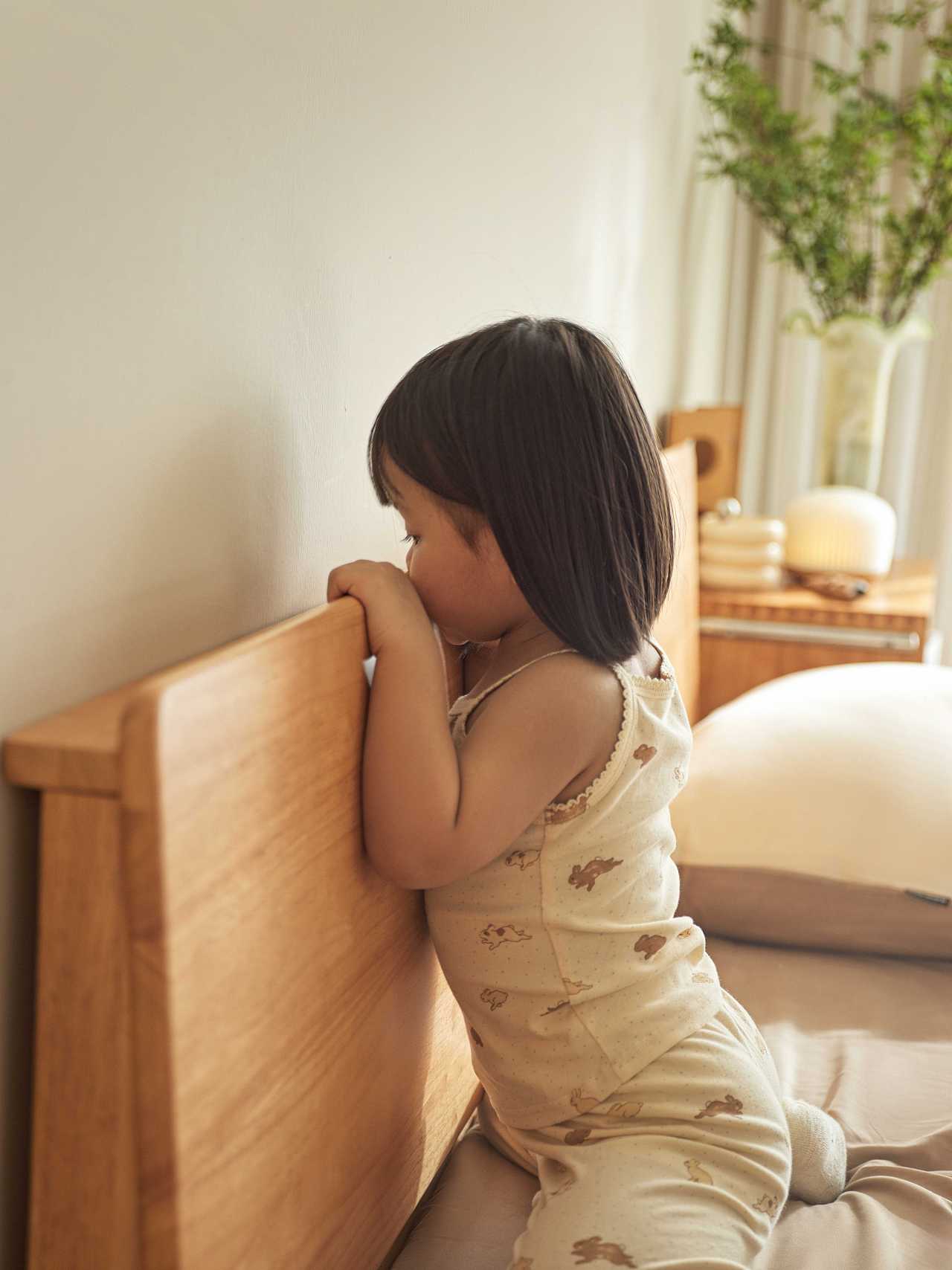 家具摄影｜林氏家居｜实木卧室氛围感拍摄（图ZMzgwMDE4Mjcy） - 产品摄影 - 站酷设计师承与承文化原创素材 - 站酷ZCOOL