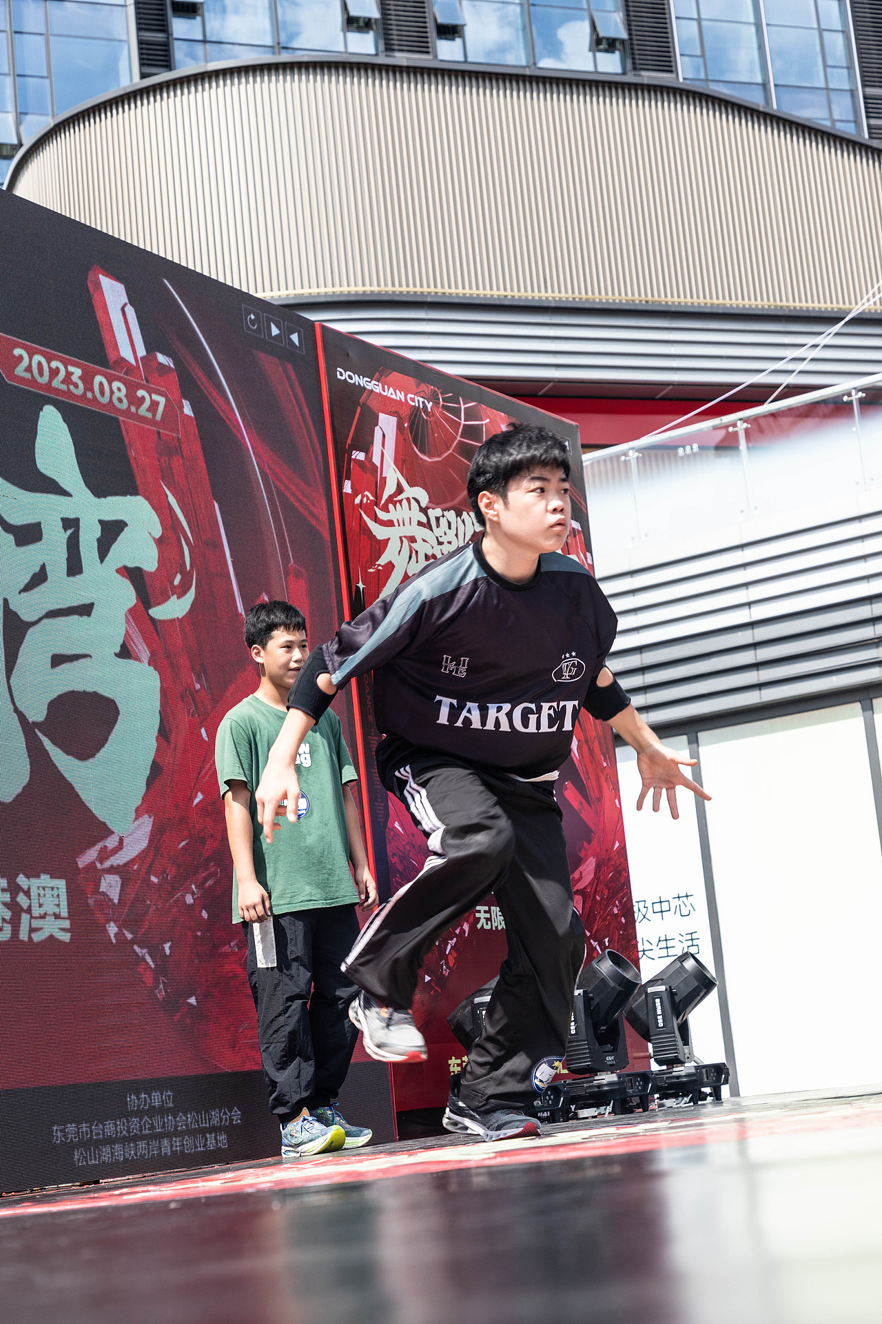 东莞松山湖《舞战莞湾》系列街舞比赛活动拍摄（图ZMzgwMDQwNzEy） - 人像摄影 - 站酷设计师森山野仁的人原创素材 - 站酷ZCOOL