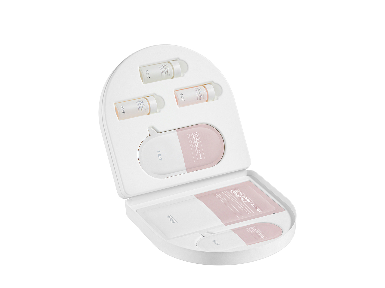 有 Ta 在丨樱肌发光盒护肤套装包装设计