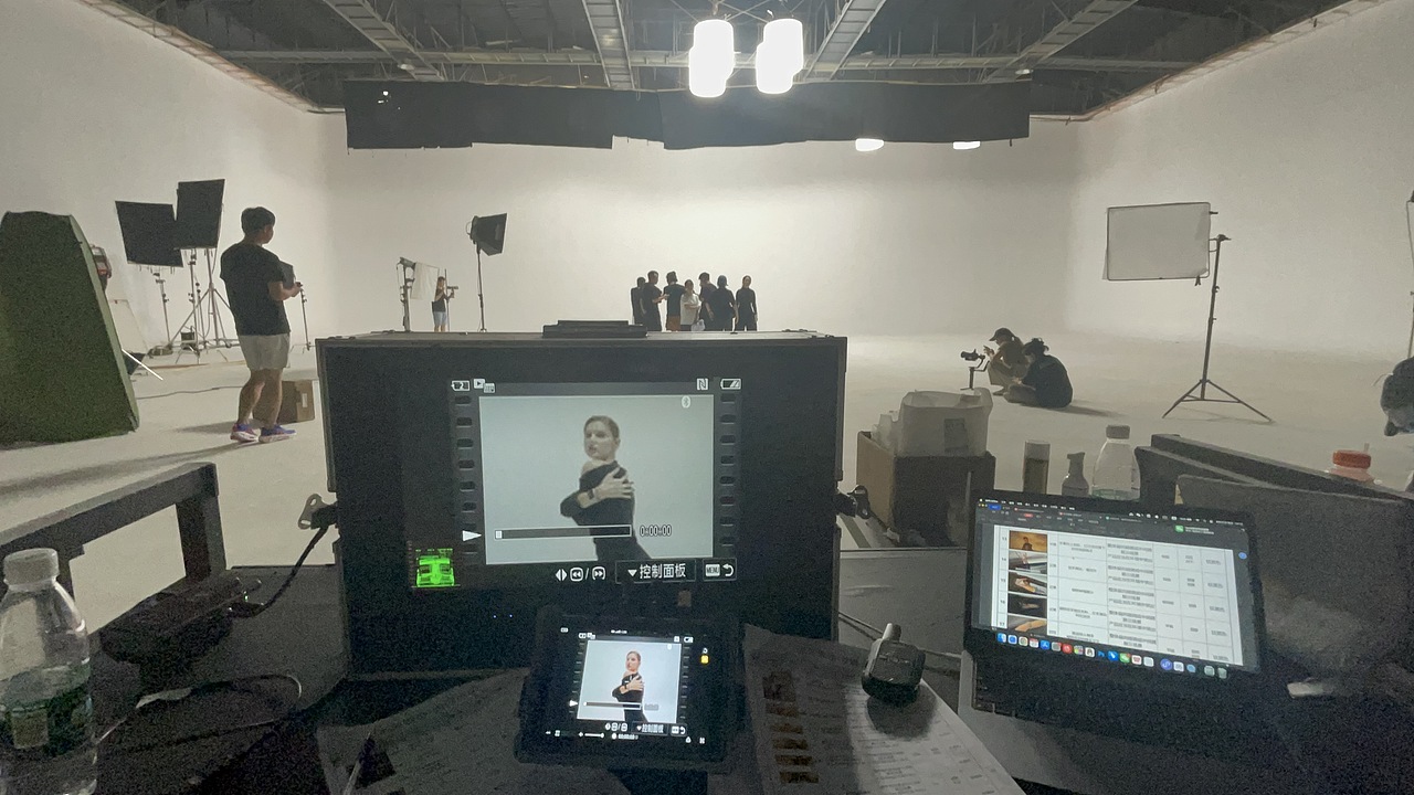 Apple Watch Series 10/苹果/手表/米兰表带/3C