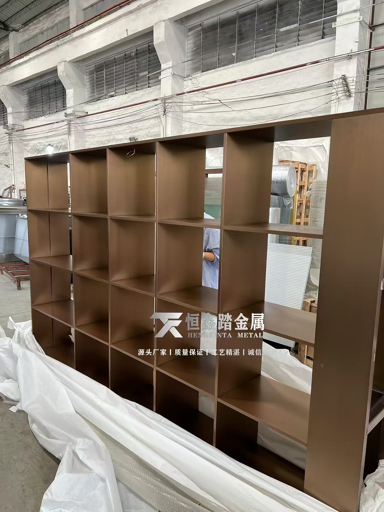 玫瑰金不锈钢夹丝玻璃屏风 厂家源头定做