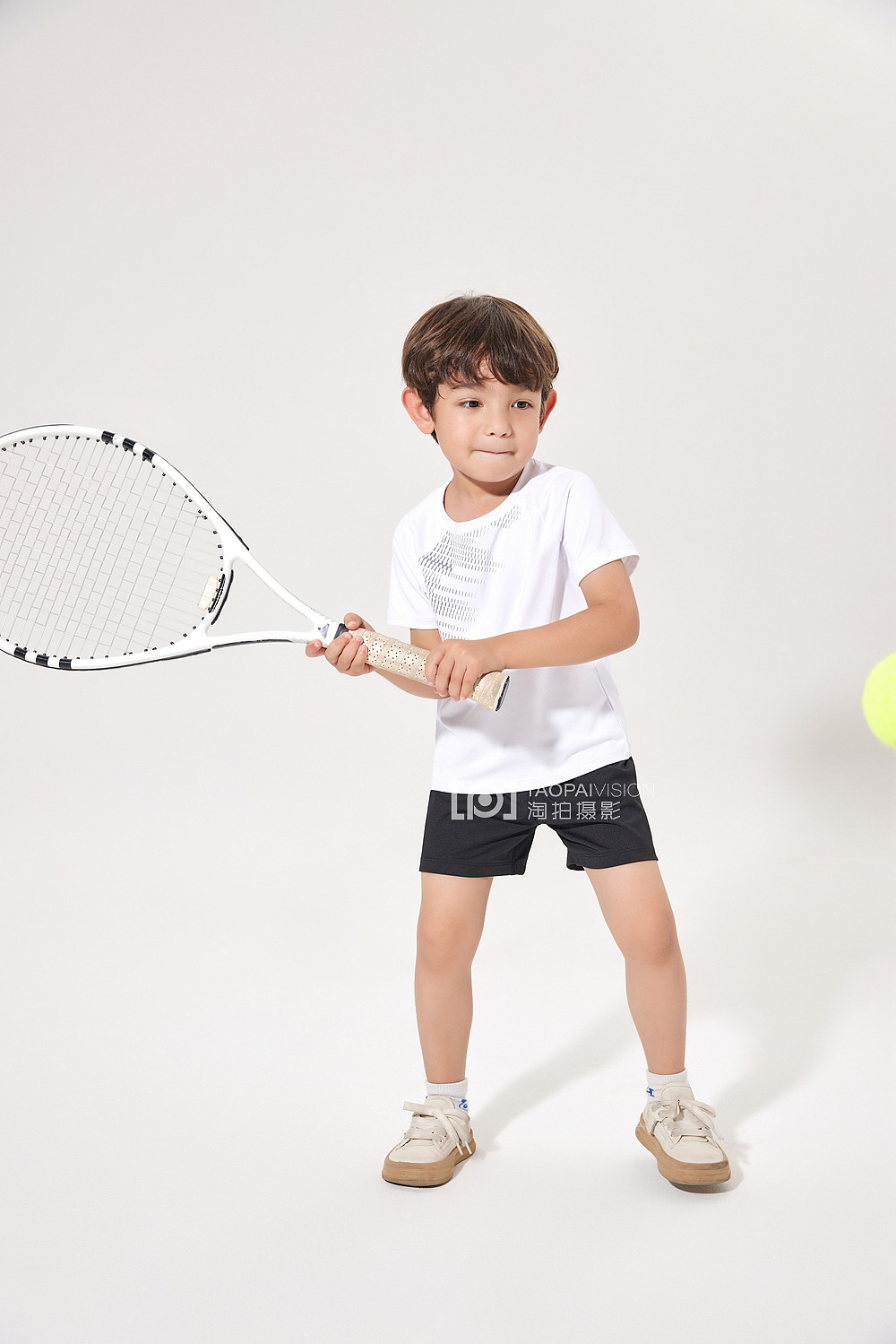 运动类童装外模拍摄