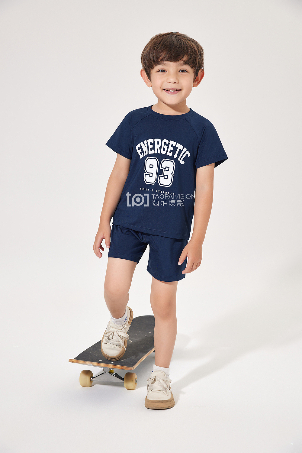 运动类童装外模拍摄